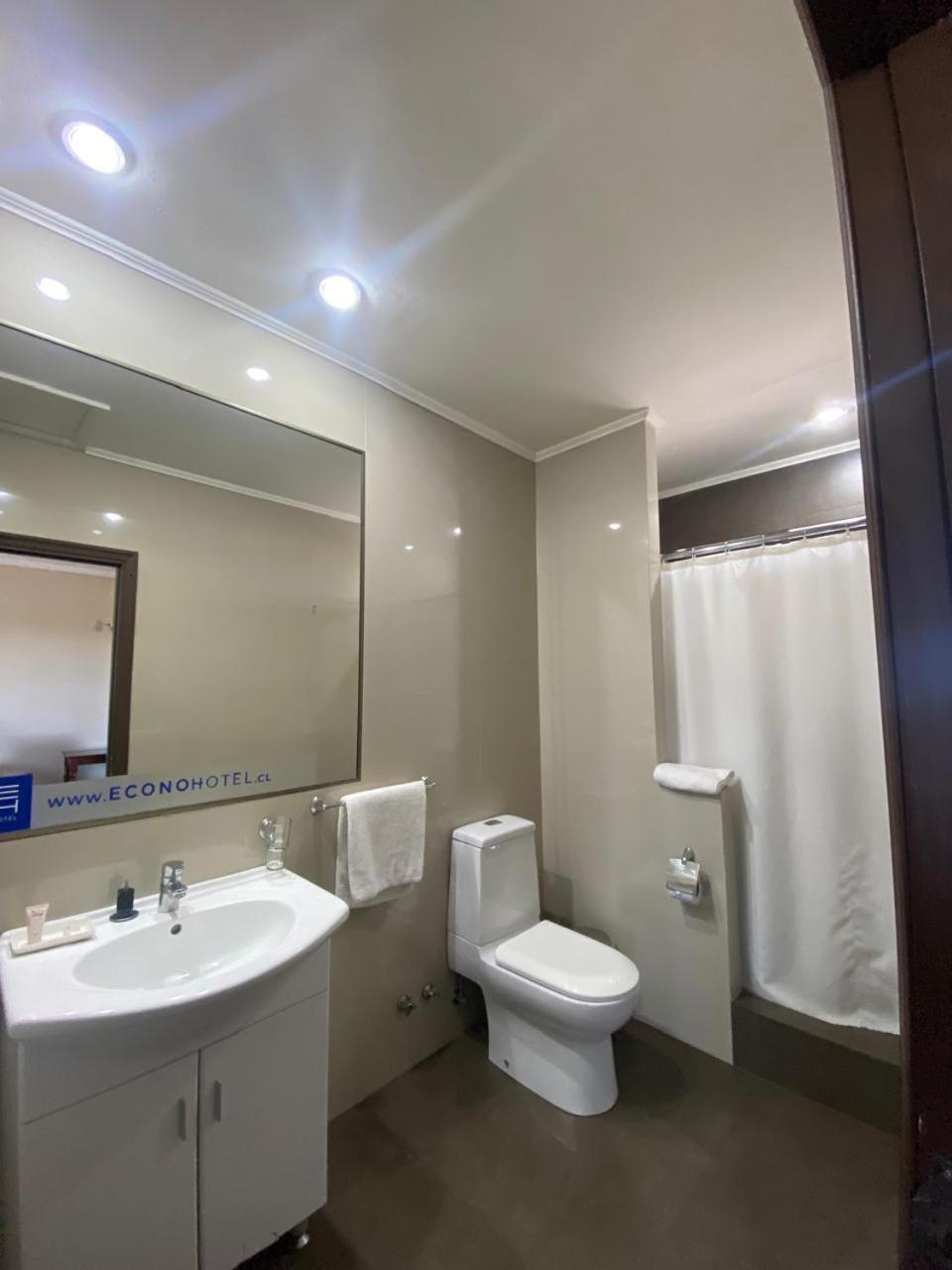 Hotel Econohotel Los Angeles  Bagian luar foto